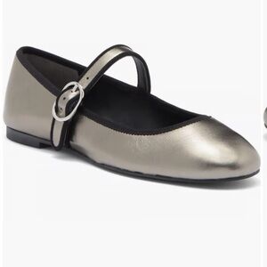 Stuart Weitzman Alice Mary Jane Flat women 10
$395 new 
Color: Gunmetal